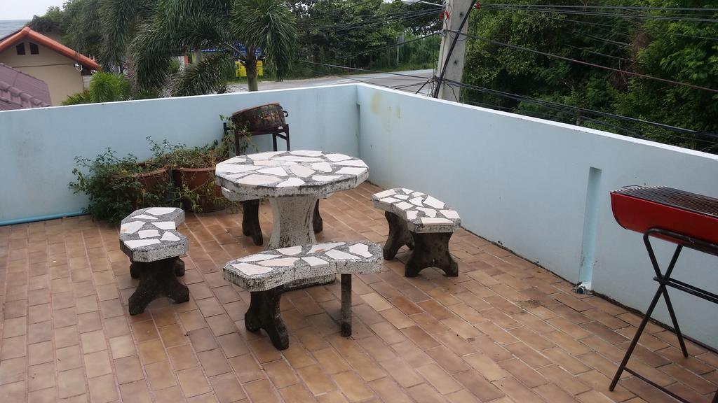 Parfun Guesthouse Ban Nai Rai Buitenkant foto